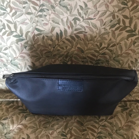 💥SALE💥 Black Bag - Picture 3 of 7